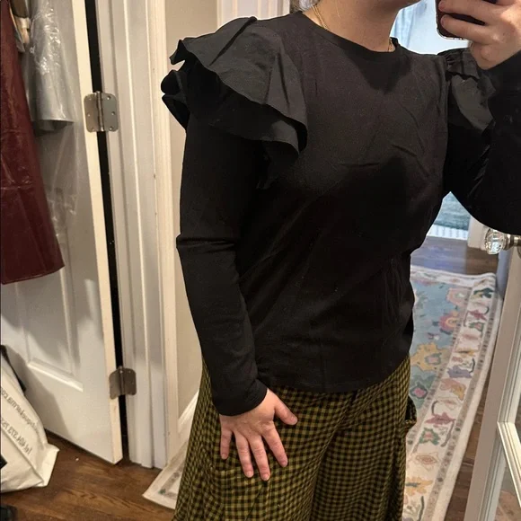 Who What Wear Flutter Sleeve Blouse - Picture 2 of 6